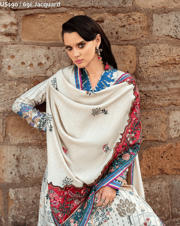 Esmel Lueur Winter Emb-01