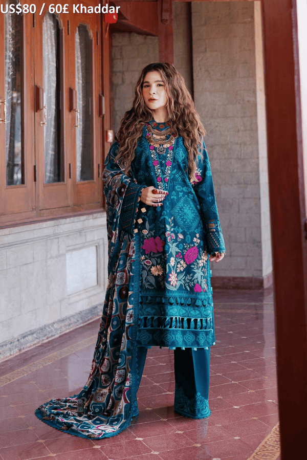 Maryam Hussain Winter Shawl-05