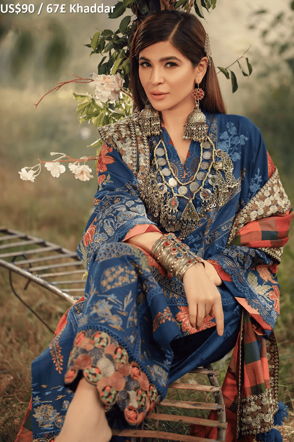 Maryam Hussain Winter Shawl-08